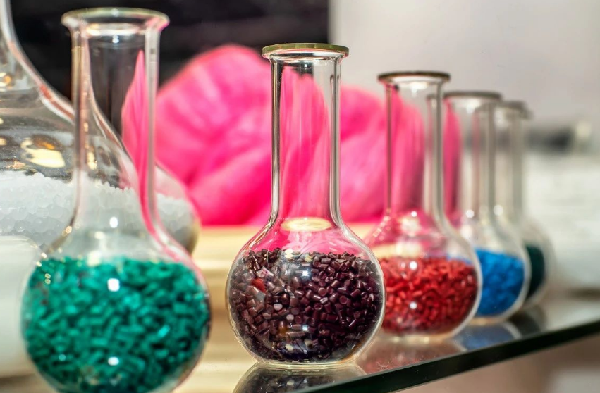 色母粒为什么要用聚乙烯蜡？